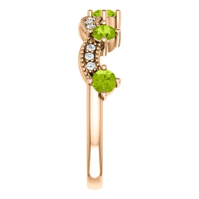 14KT GOLD 0.65 CTW PERIDOT & 0.06 CTW DIAMOND ACCENT CROWN RING