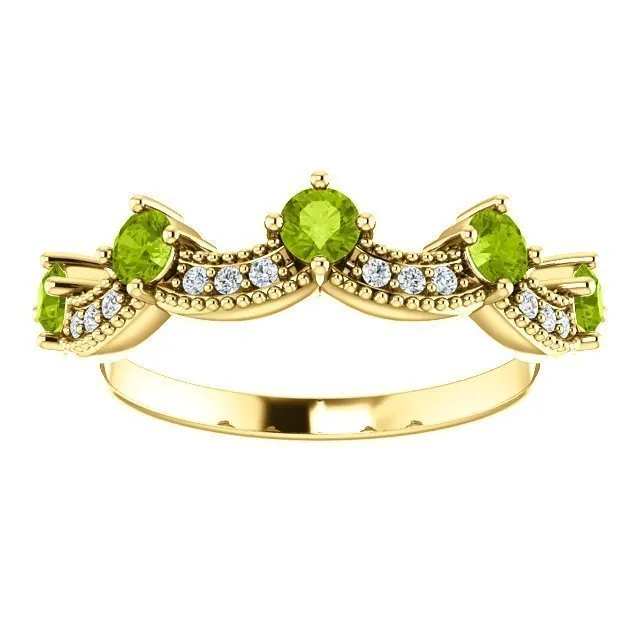 14KT GOLD 0.65 CTW PERIDOT & 0.06 CTW DIAMOND ACCENT CROWN RING