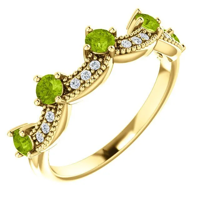 14KT GOLD 0.65 CTW PERIDOT & 0.06 CTW DIAMOND ACCENT CROWN RING
