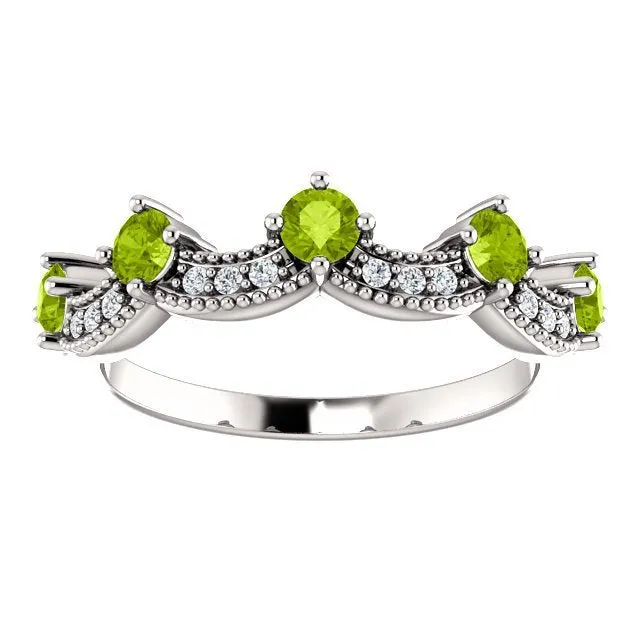 14KT GOLD 0.65 CTW PERIDOT & 0.06 CTW DIAMOND ACCENT CROWN RING