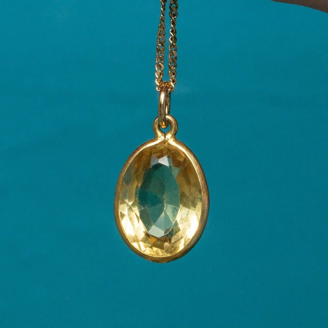 18ct Gold Citrine Bezel-Set Charm, 3.65ct