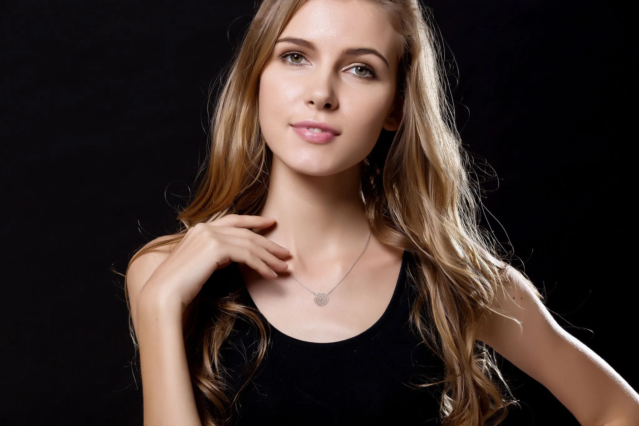 18k Gold Rose Diamond Necklace