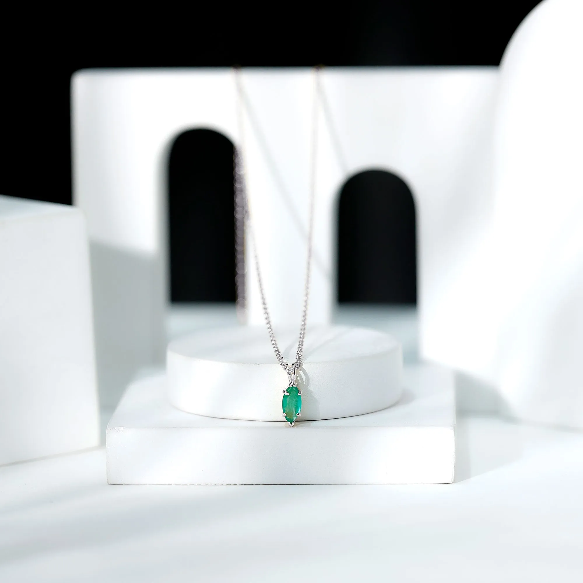 3/4 CT Marquise Cut Emerald Solitaire Drop Pendant Necklace