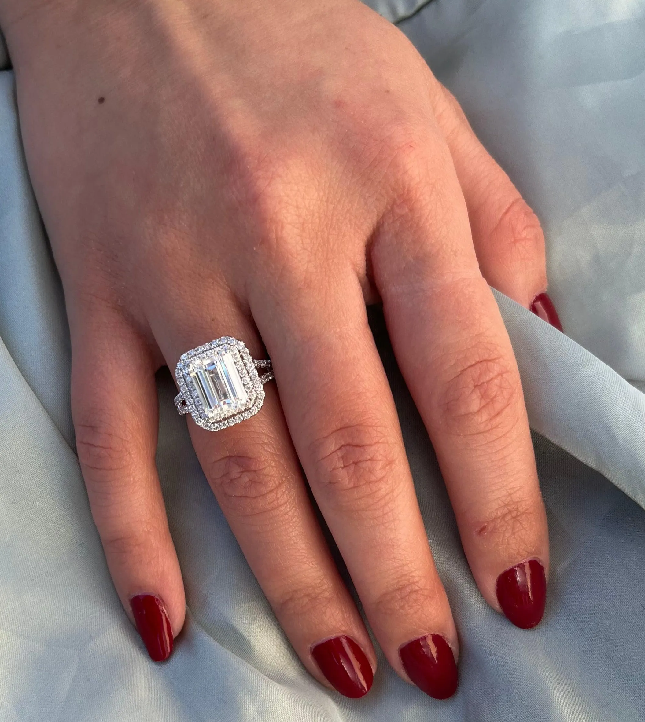 4 CARAT, F color, VS1 clarity. Emerald Cut Lab Diamond Engagement White Gold Ring
