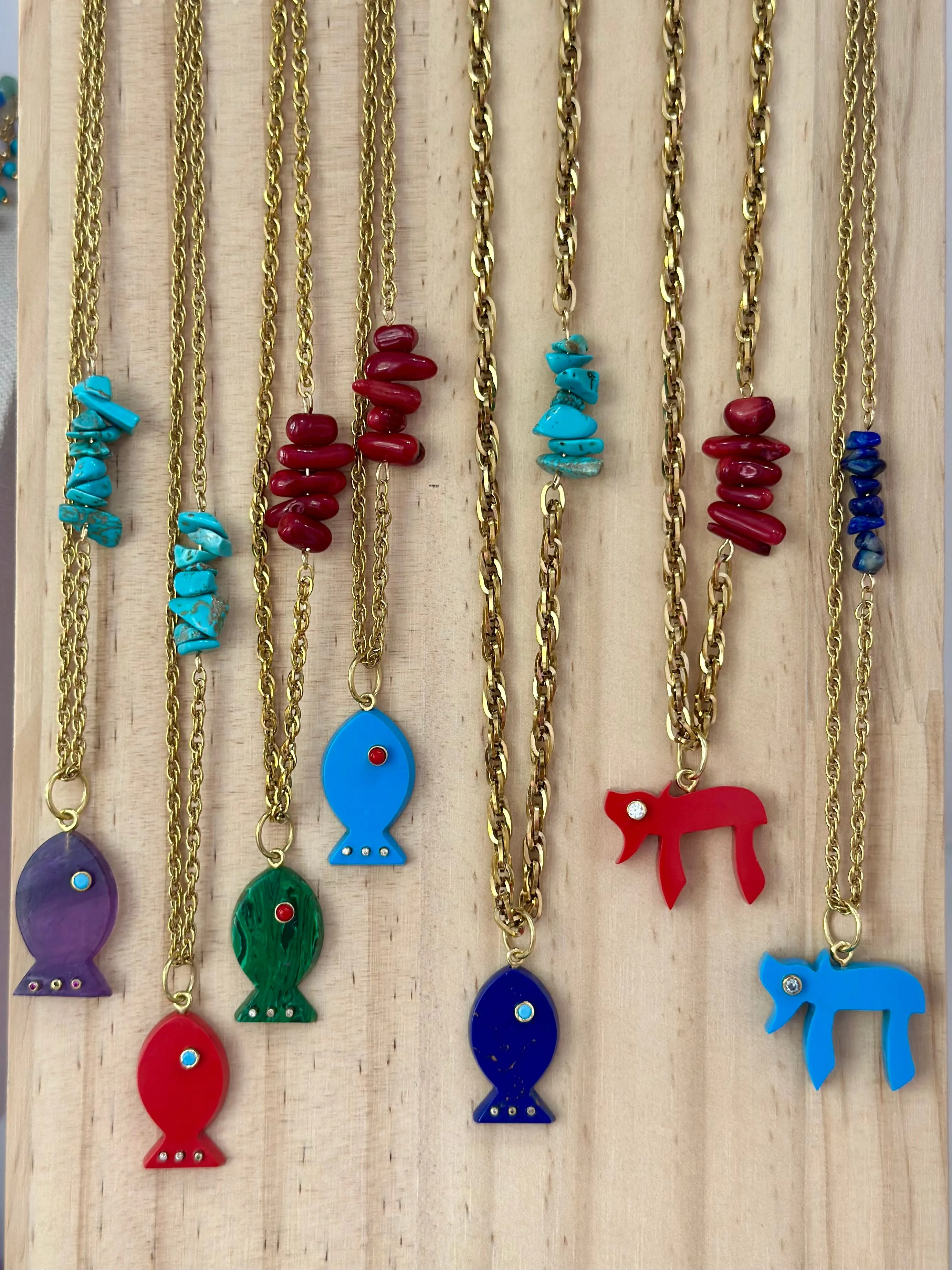 Amalfi lucky fish necklace white coral