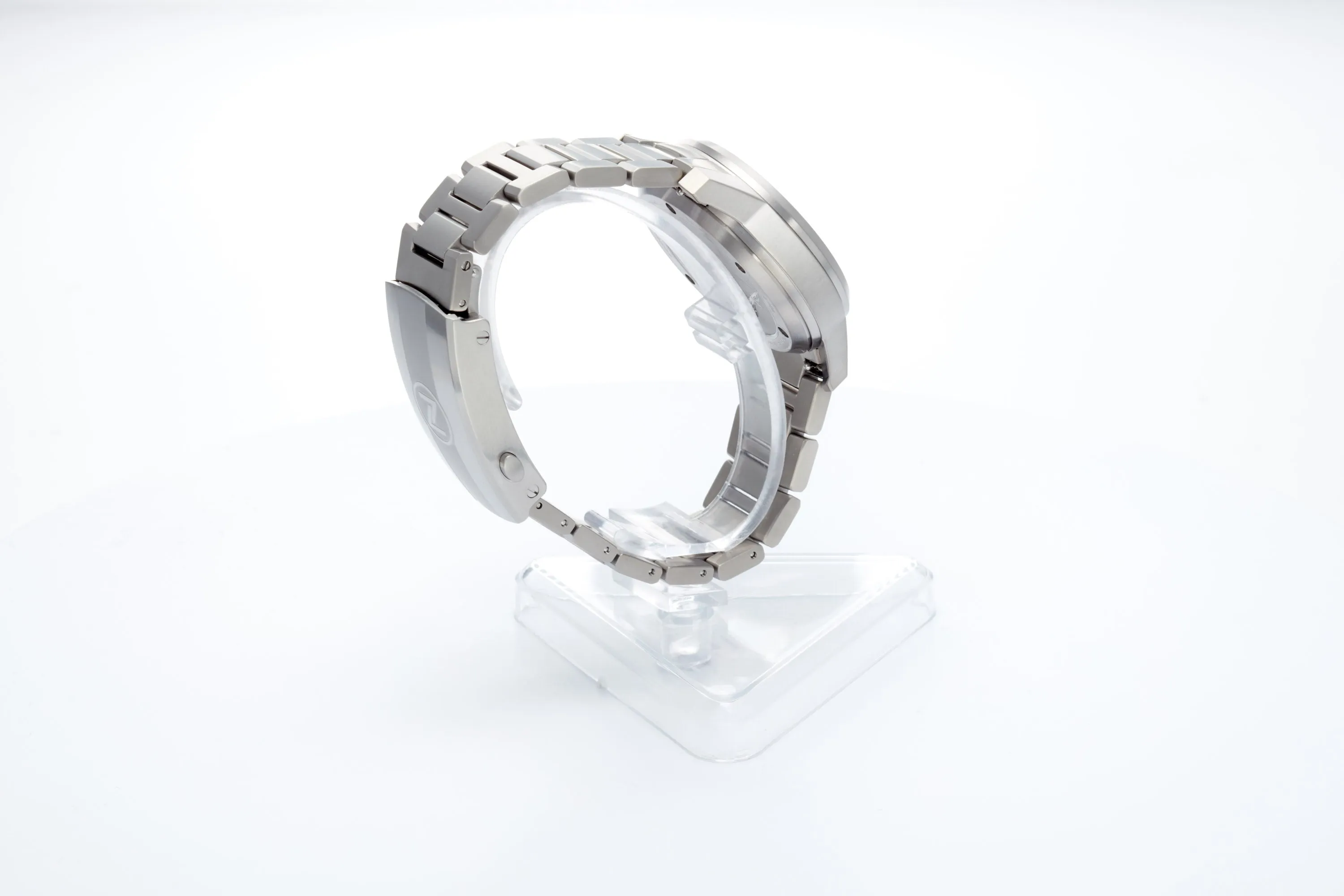 Aurora Field 38mm Ti 'Crystallised Ti' Limited Edition