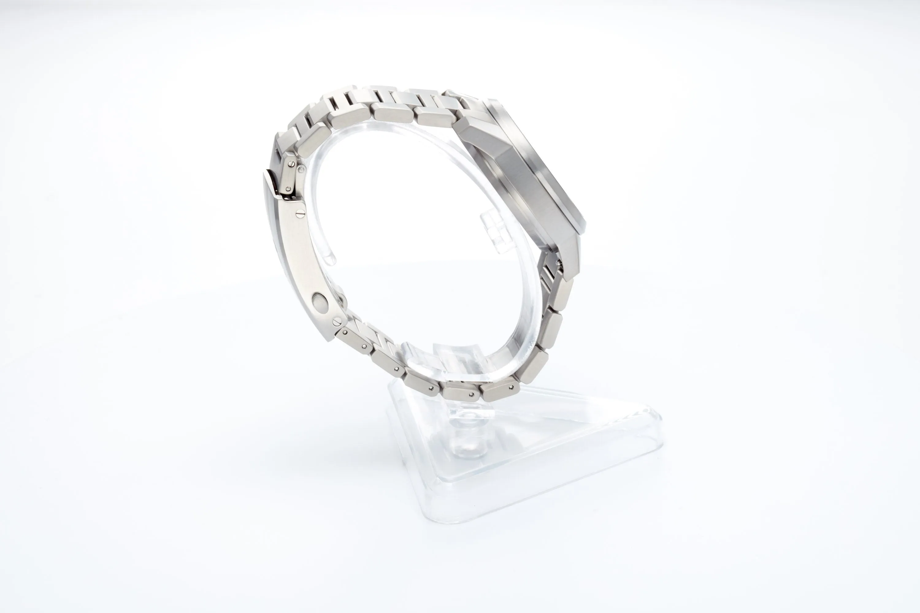 Aurora Field 38mm Ti 'Crystallised Ti' Limited Edition