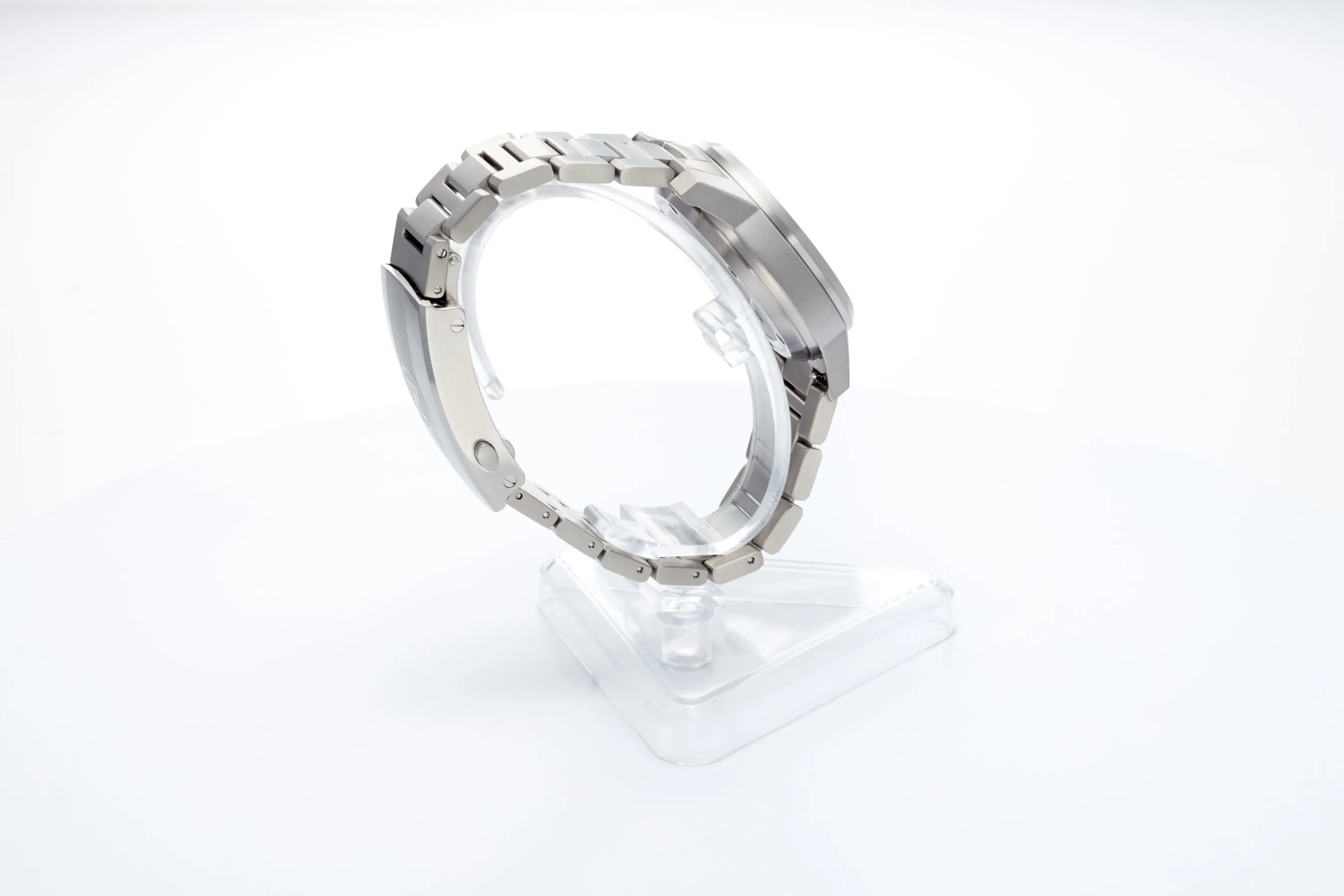 Aurora Field 38mm Ti 'Crystallised Ti' Limited Edition