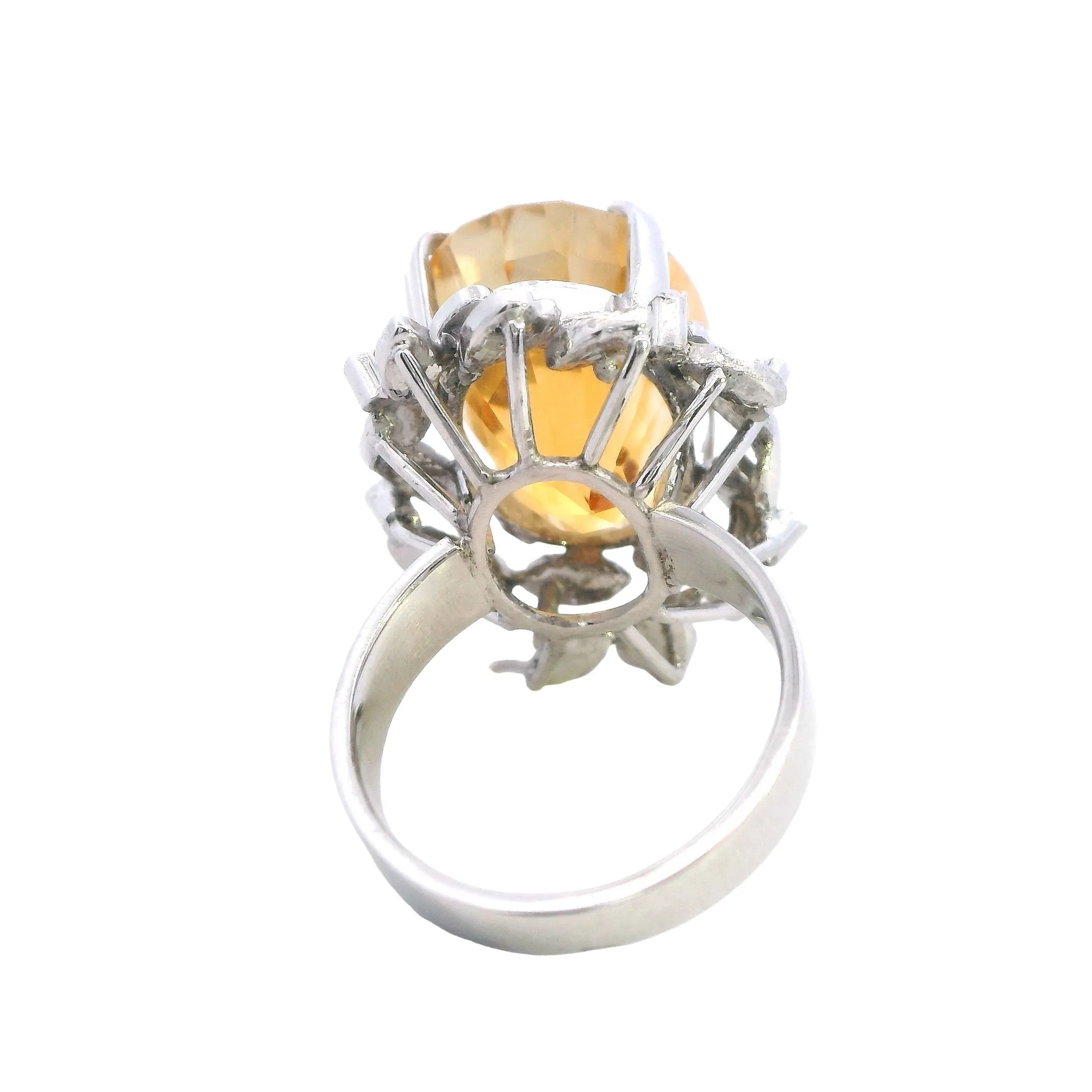 Exquisite 9ct White Gold Single Stone Citrine Ring