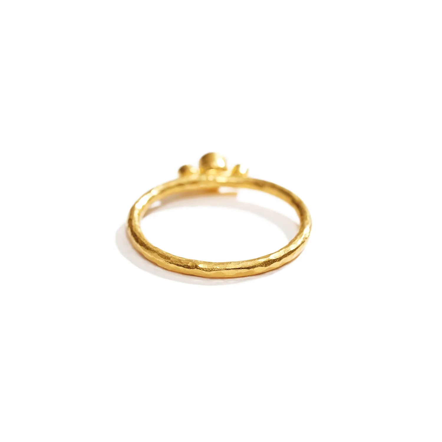 Gold Ring with Green Emerald and Diamonds