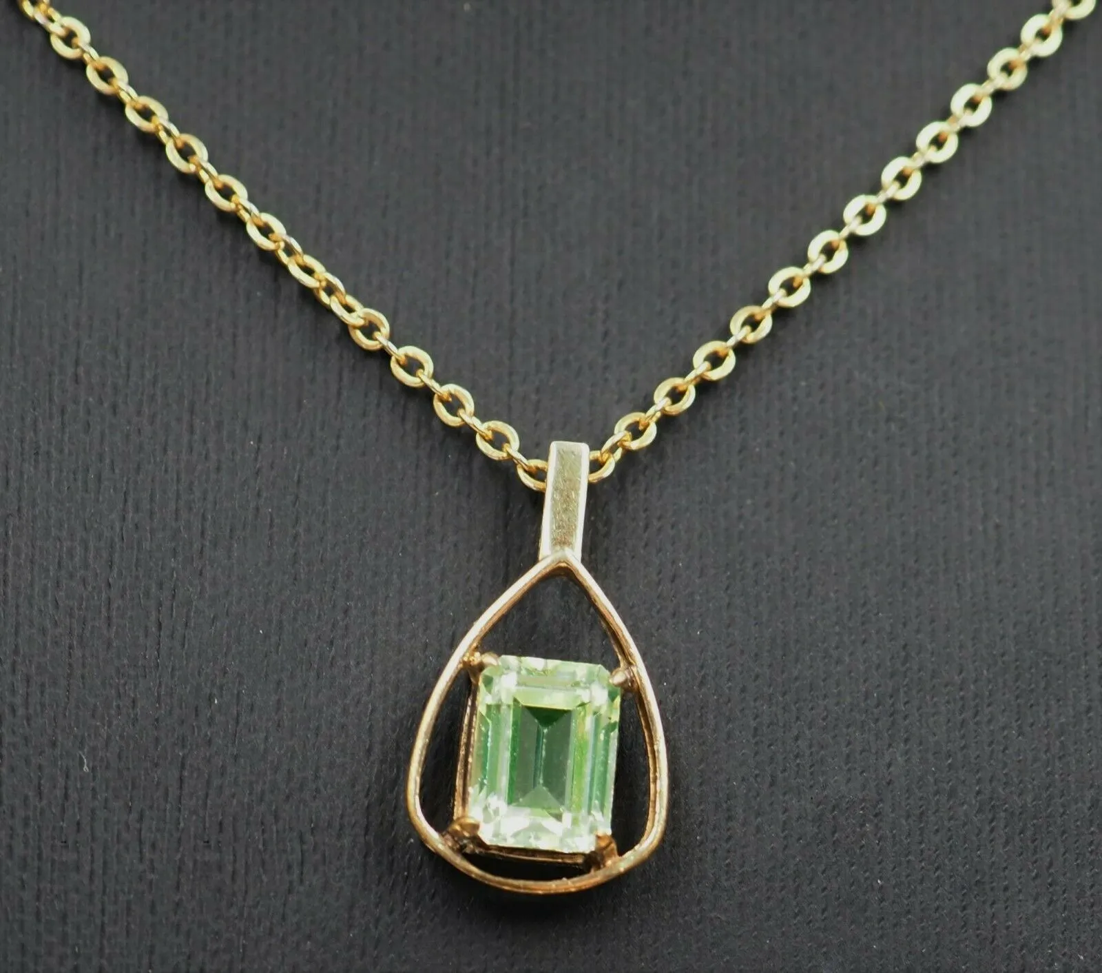 Green Spinel 9ct Yellow Gold Pendant