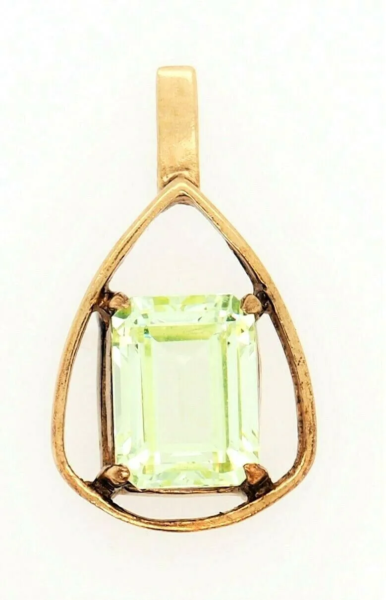 Green Spinel 9ct Yellow Gold Pendant