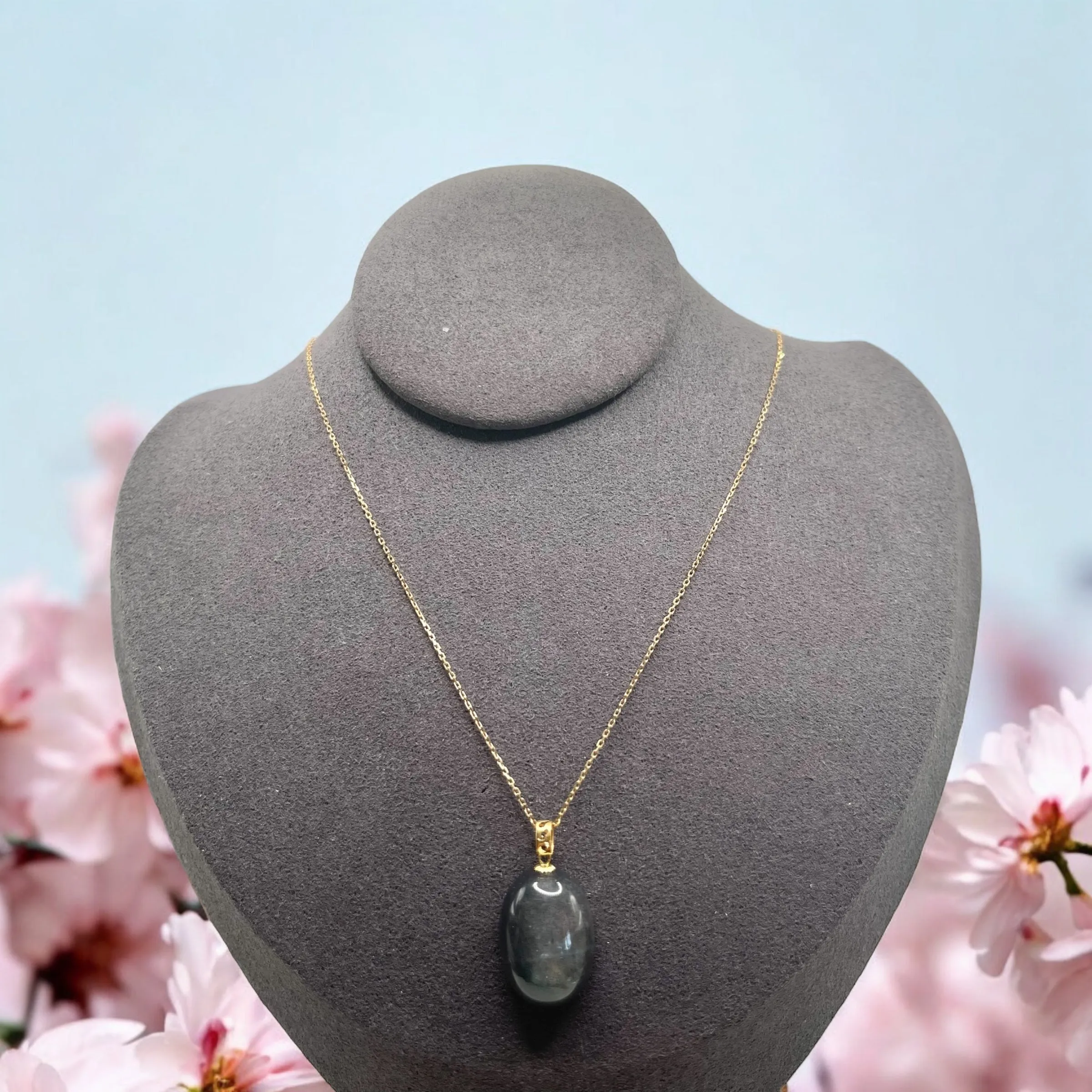 LABRADORITE NECKLACE