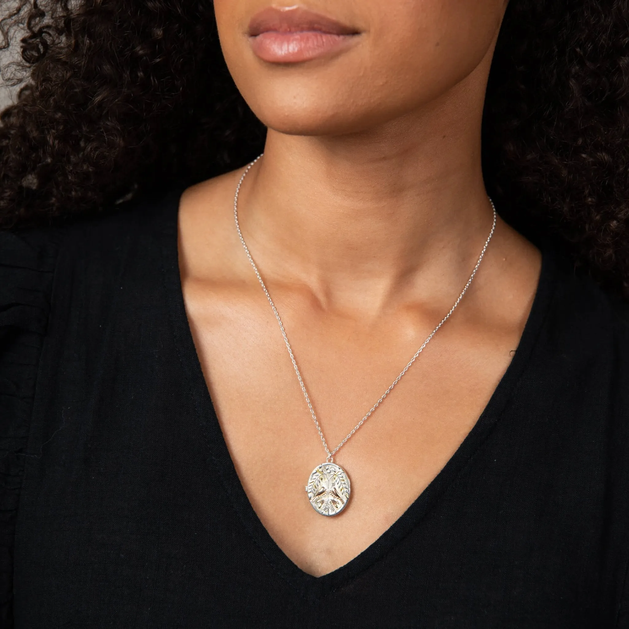 Laura Ashley Turtle Dove Locket N4643