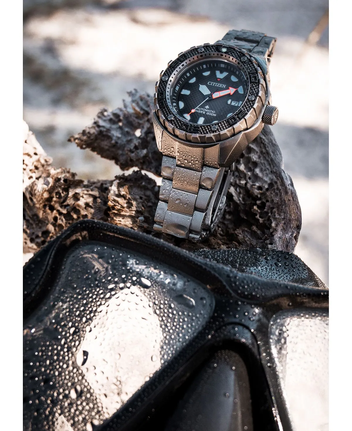 Men's Promaster Automatic Dive Watch in Silver with Super Titanium Bracelet .46mm Citizen