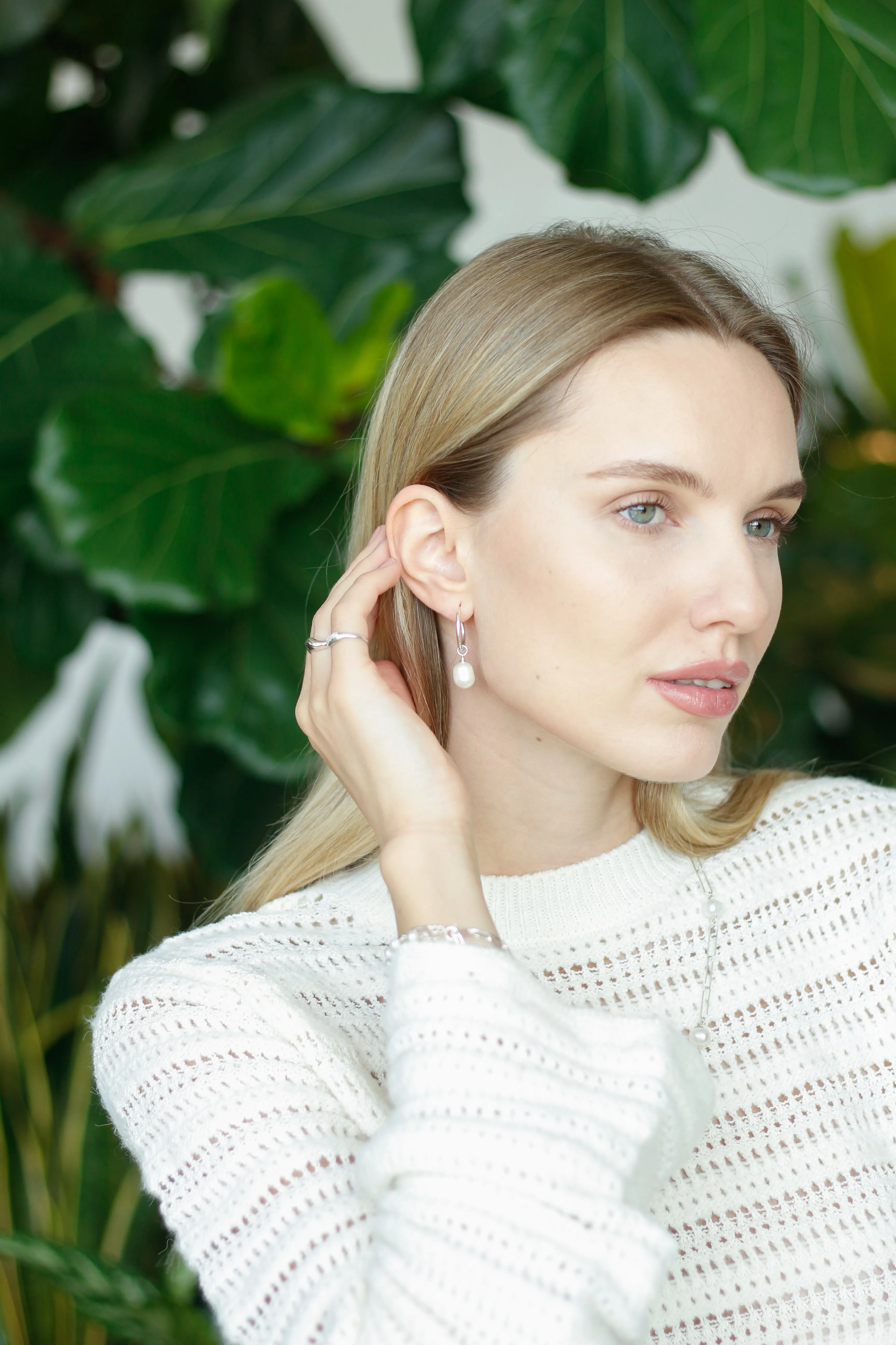 Mid-Size Hoop Pearl Earrings