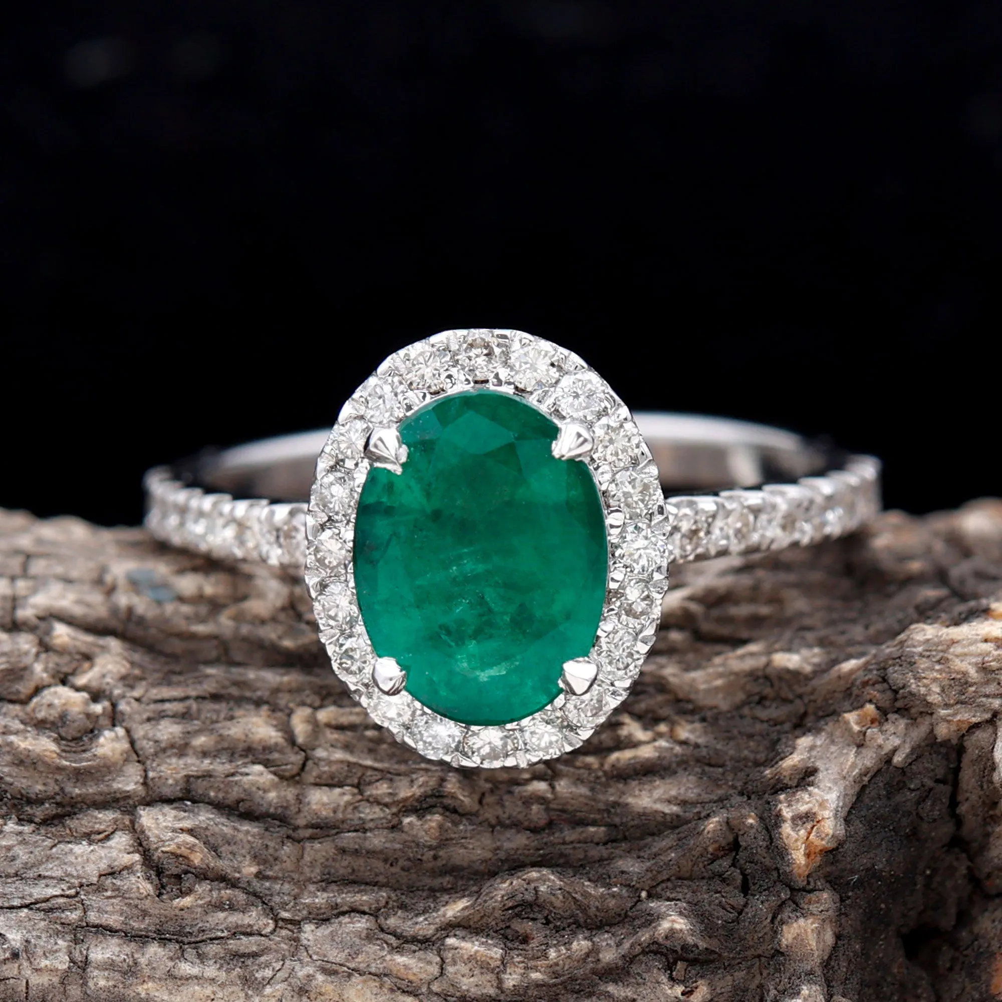 Oval Emerald Halo Engagement Ring with Diamond