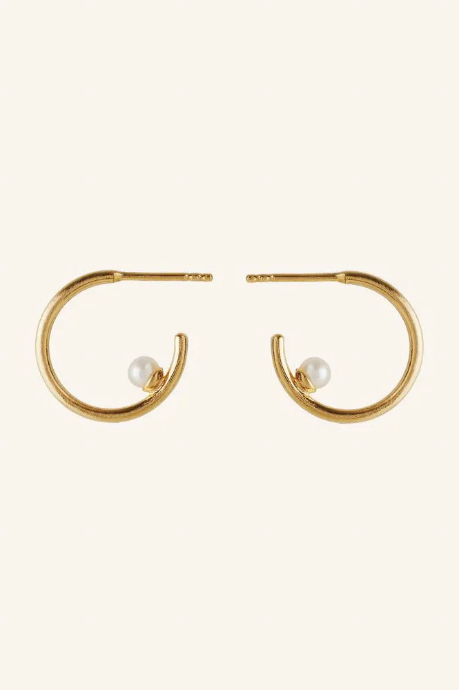 Pernille Corydon Pearl Globe Hoops