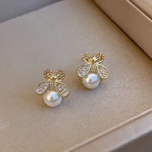 Queen Bee Pearl Earrings