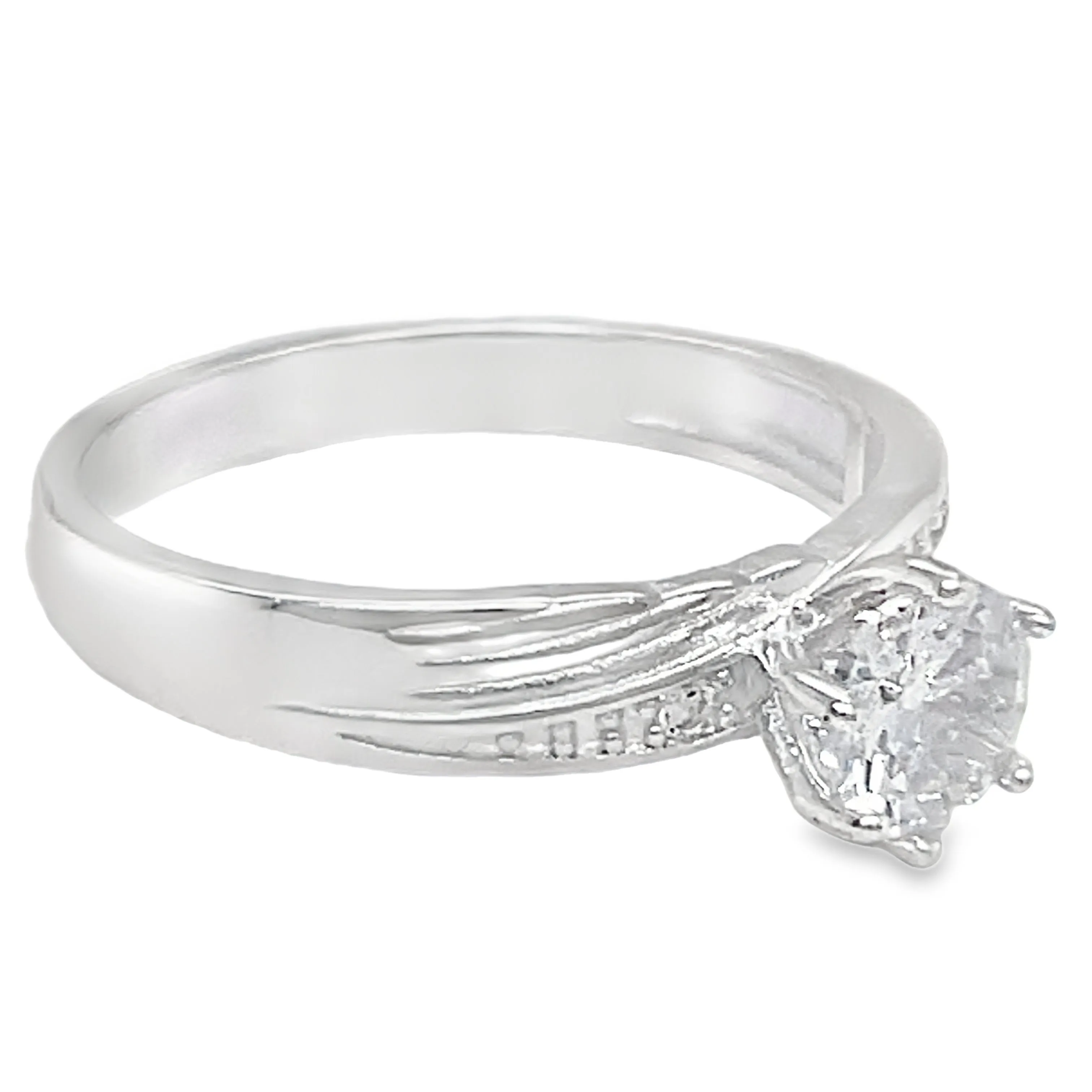 R679 Engagement Ring