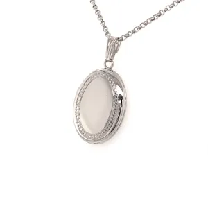 Silver Oval  Locket F1349