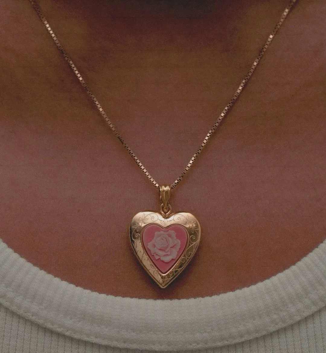 THE PINK ROSE PHOTO LOCKET NECKLACE