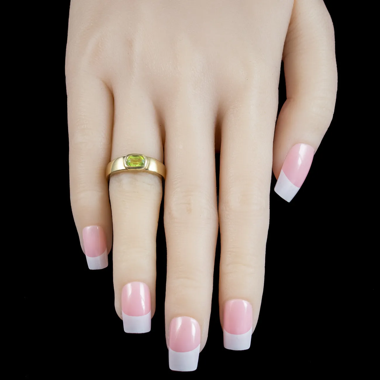 Vintage Peridot Band Ring 0.35ct Peridot