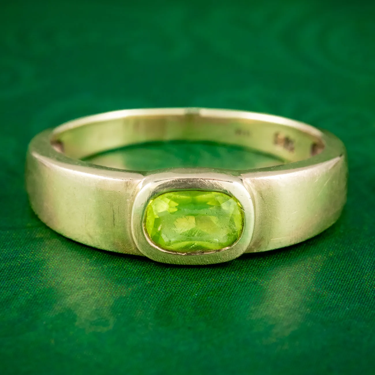 Vintage Peridot Band Ring 0.35ct Peridot